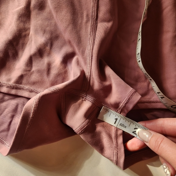 Lululemon In Movement Shorts Mauve Size 8. - Picture 8 of 8